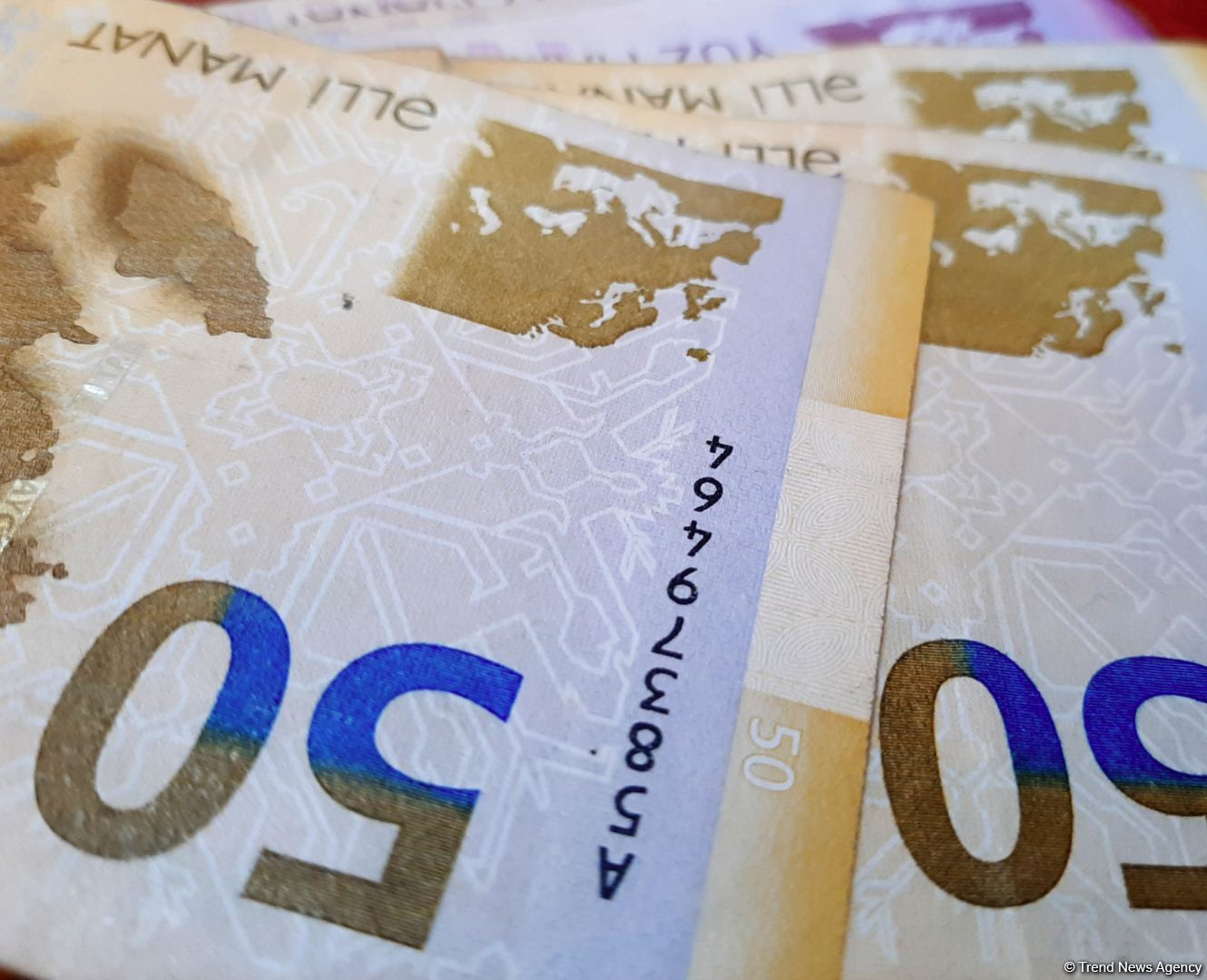 Dövlət Vergi Xidmətinin xətti dövlət büdcəsinə daxilolmalar 422 milyon manat artıb