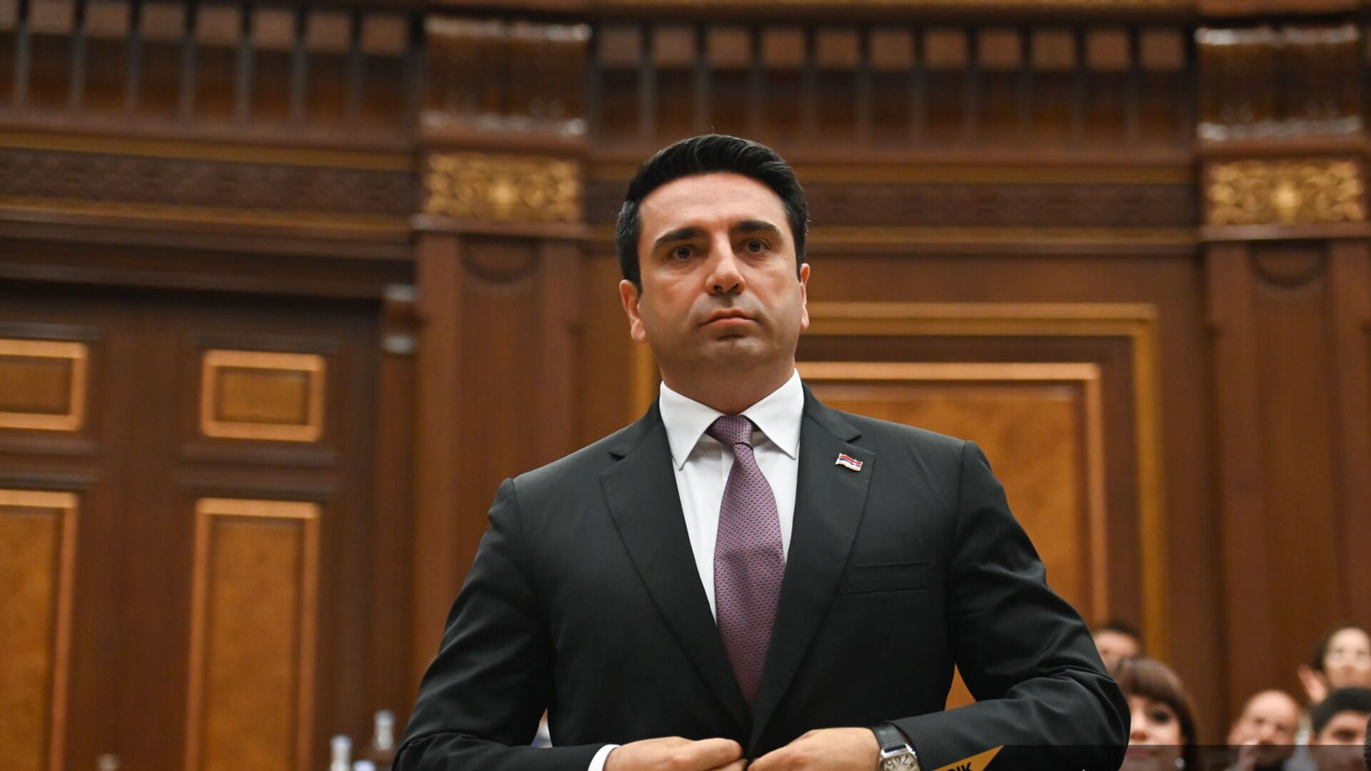Ermənistan parlamentinin spikeri: “Katolikos tezliklə taxtdan imtina edəcək”