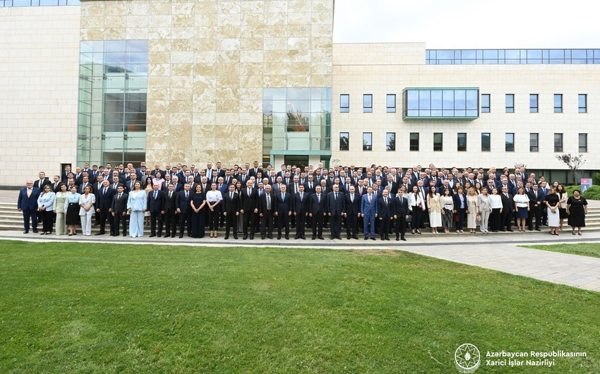 Diplomatik xidmət orqanlarının rəhbərlərinin IX müşavirəsinin açılışı olub