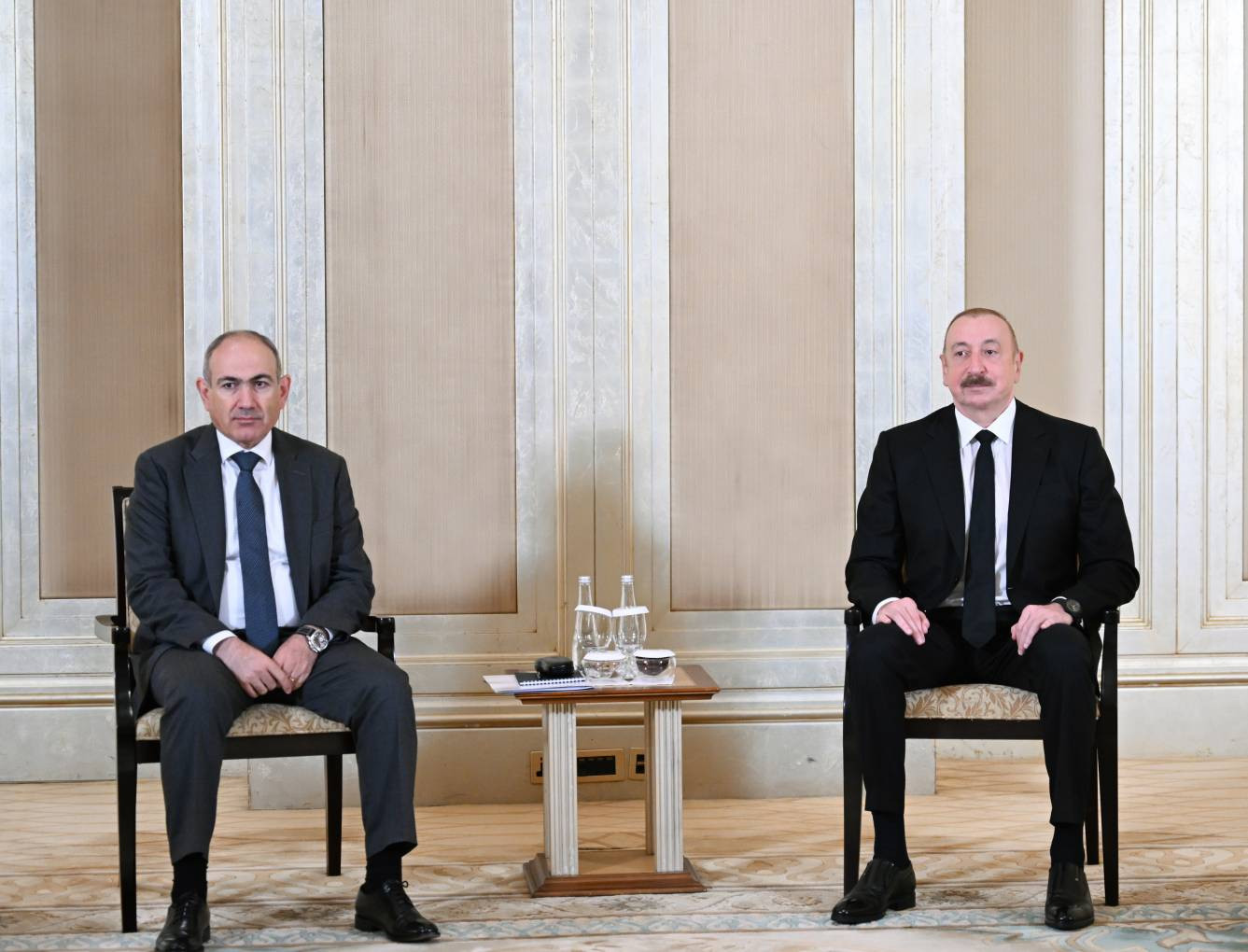 Azərbaycan və Ermənistan liderlərinin Əbu-Dabi danışıqlarının ikinci raundu başlayıb