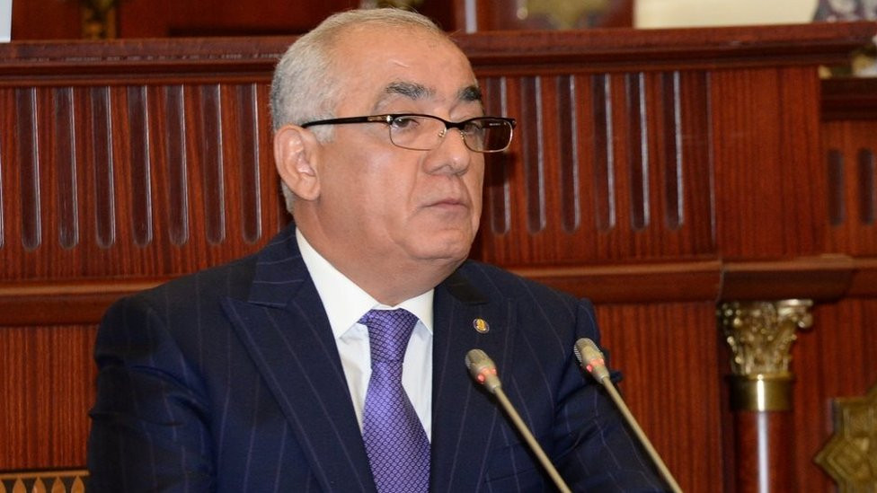 Əli Əsədov Ukraynanın yeni Baş nazirini təbrik edib