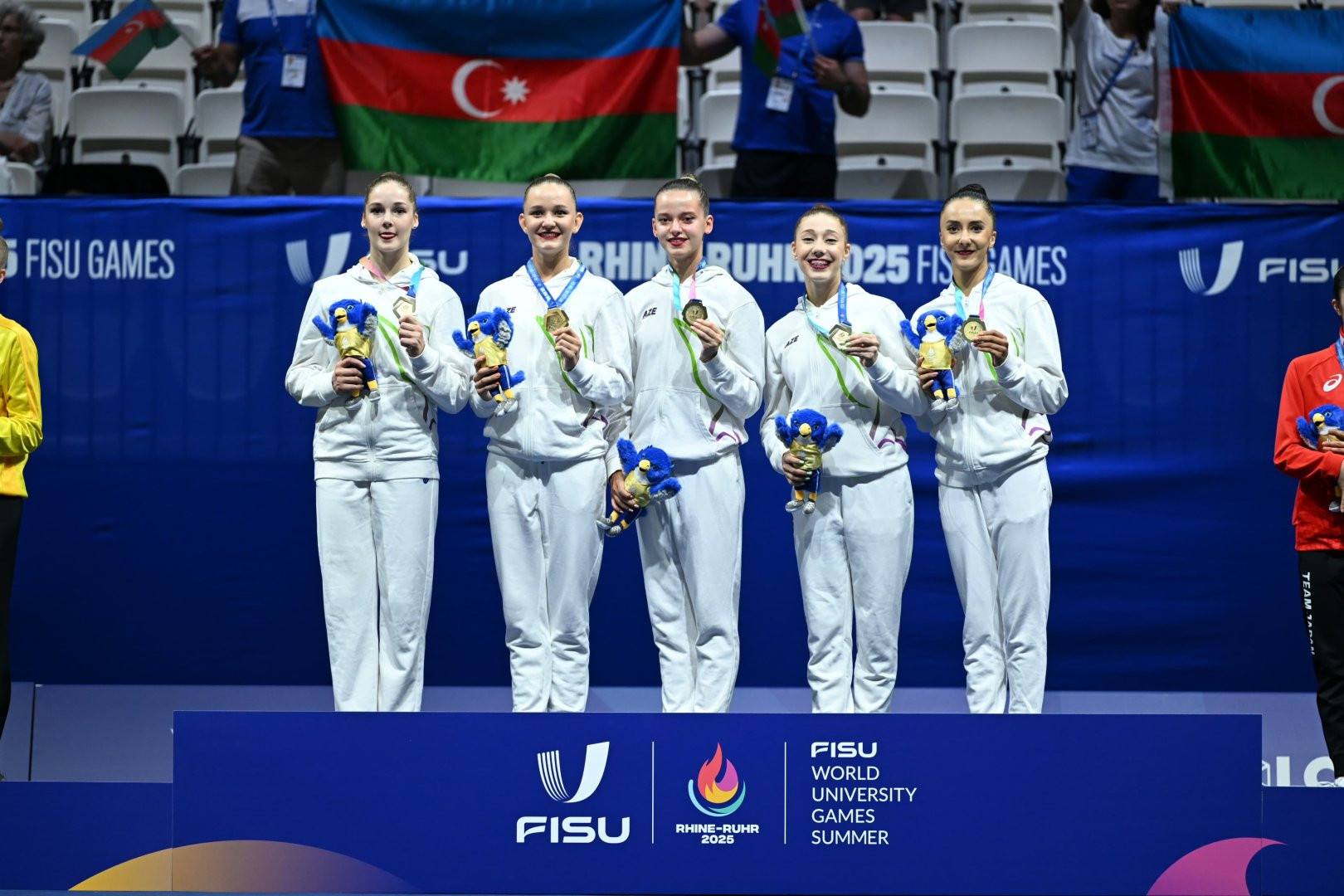 Universiadada gimnastlarımız qızıl medal qazanıb