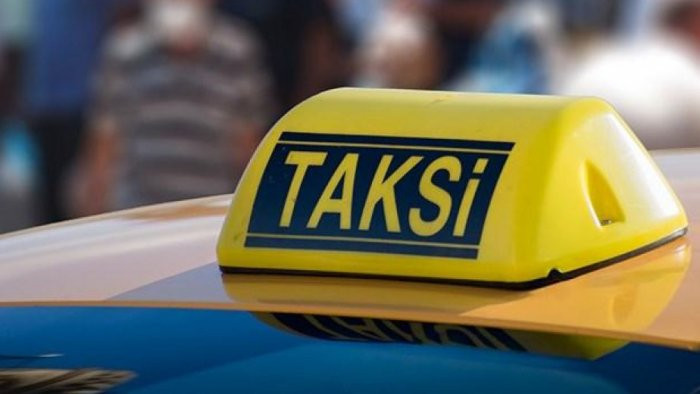 Xüsusi hazırlıq keçmiş taksi minik avtomobili sürücüləri üçün test imtahanı keçirilib