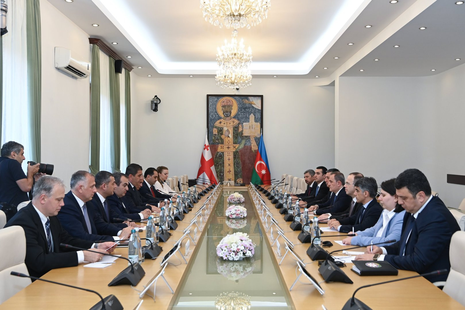 Ceyhun Bayramov Gürcüstanın spikeri ilə strateji tərəfdaşlığı müzakirə edib
