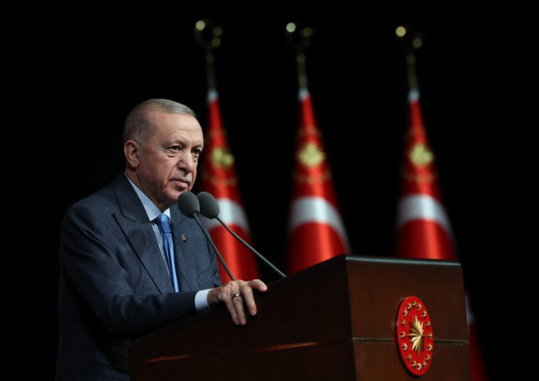 Ərdoğan: “Dostlarımız və müttəfiqlərimiz bizi mal-mülk sahibi etdilər”