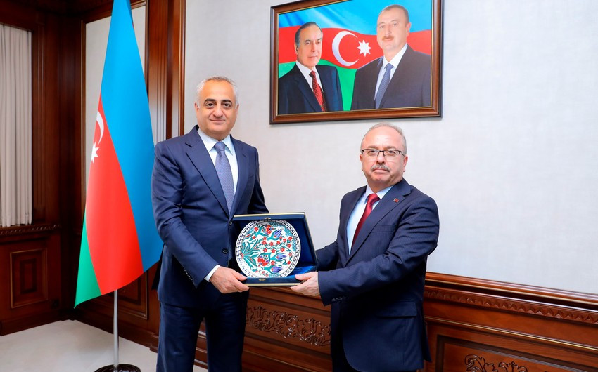 Naxçıvan Muxtar Respublikasında Azərbaycan Prezidentinin səlahiyyətli nümayəndəsi Türkiyə səfiri ilə görüşüb