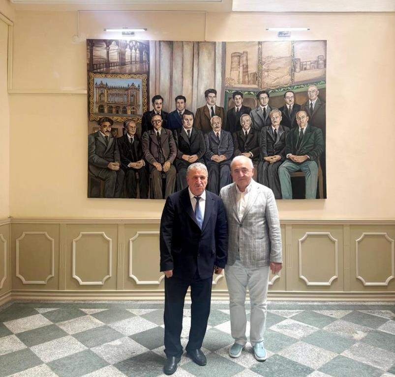 Akademik İsa Həbibbəyli QDİƏT Assambleyasının baş katibi akademik Asəf Hacıyevlə görüşüb