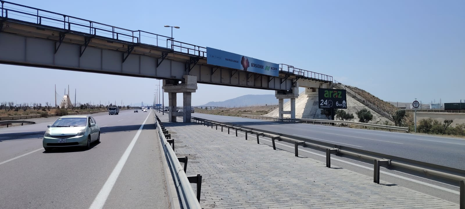 Yol polisi sürücülərə xəbərdarlıq edir