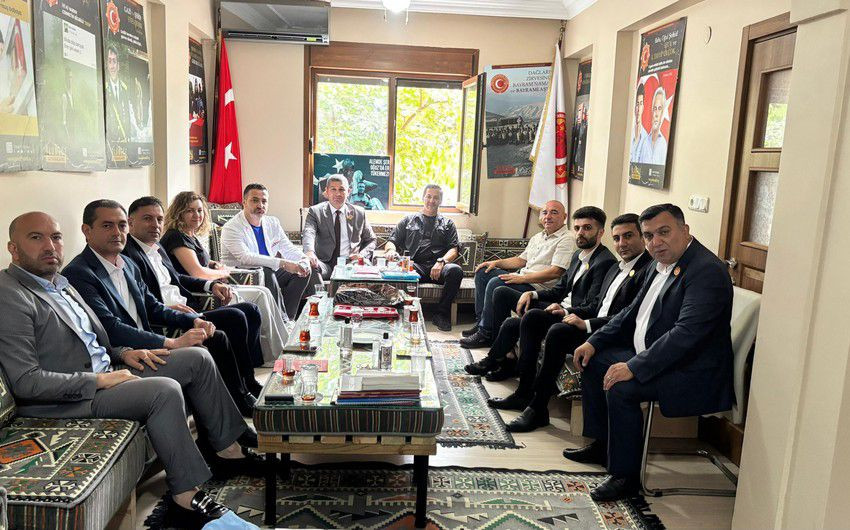 Azərbaycanlı qazi jurnalistlər Türkiyə Qazilər və Şəhid Ailələri Vəqfində olublar
