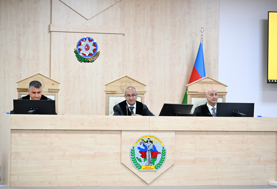 Ermənistan silahlı qüvvələrinin hücumları nəticəsində yaralanmış, mina qurbanı olmuş, evləri dağılmış şəxslər məhkəmədə ifadə veriblər