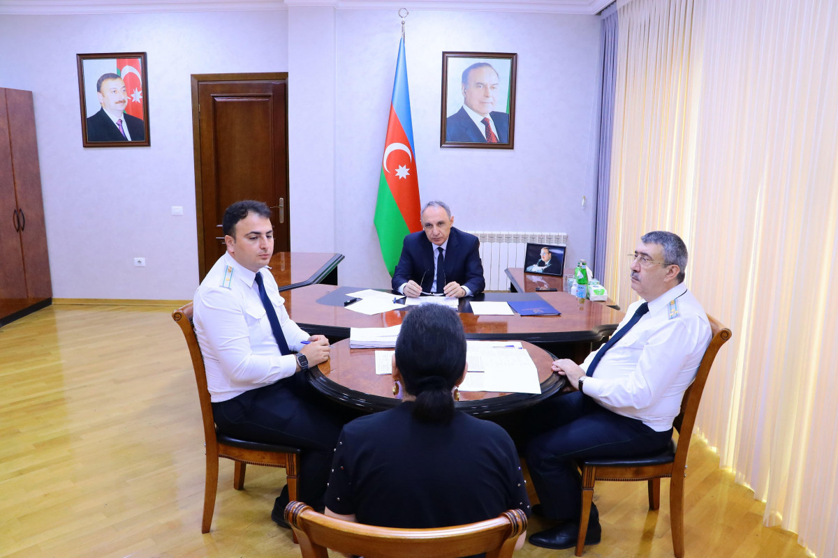 Baş prokuror paytaxtın Xətai rayonunda vətəndaşları qəbul edib