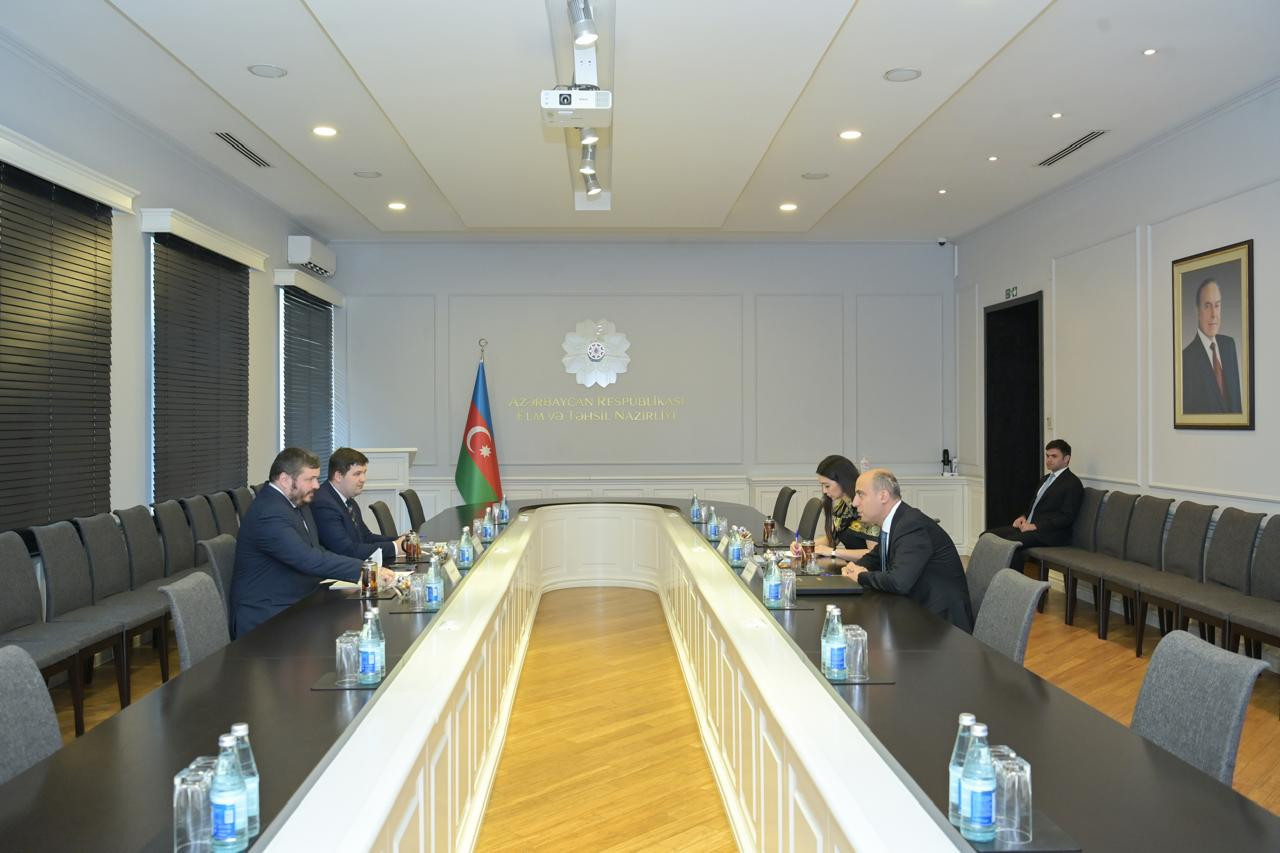 Emin Əmrullayev Ukrayna səfiri ilə görüşüb