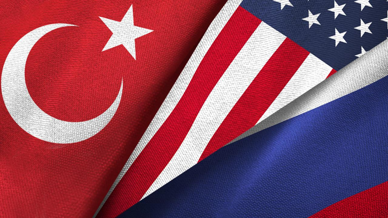 Türkiyə KİV-i: