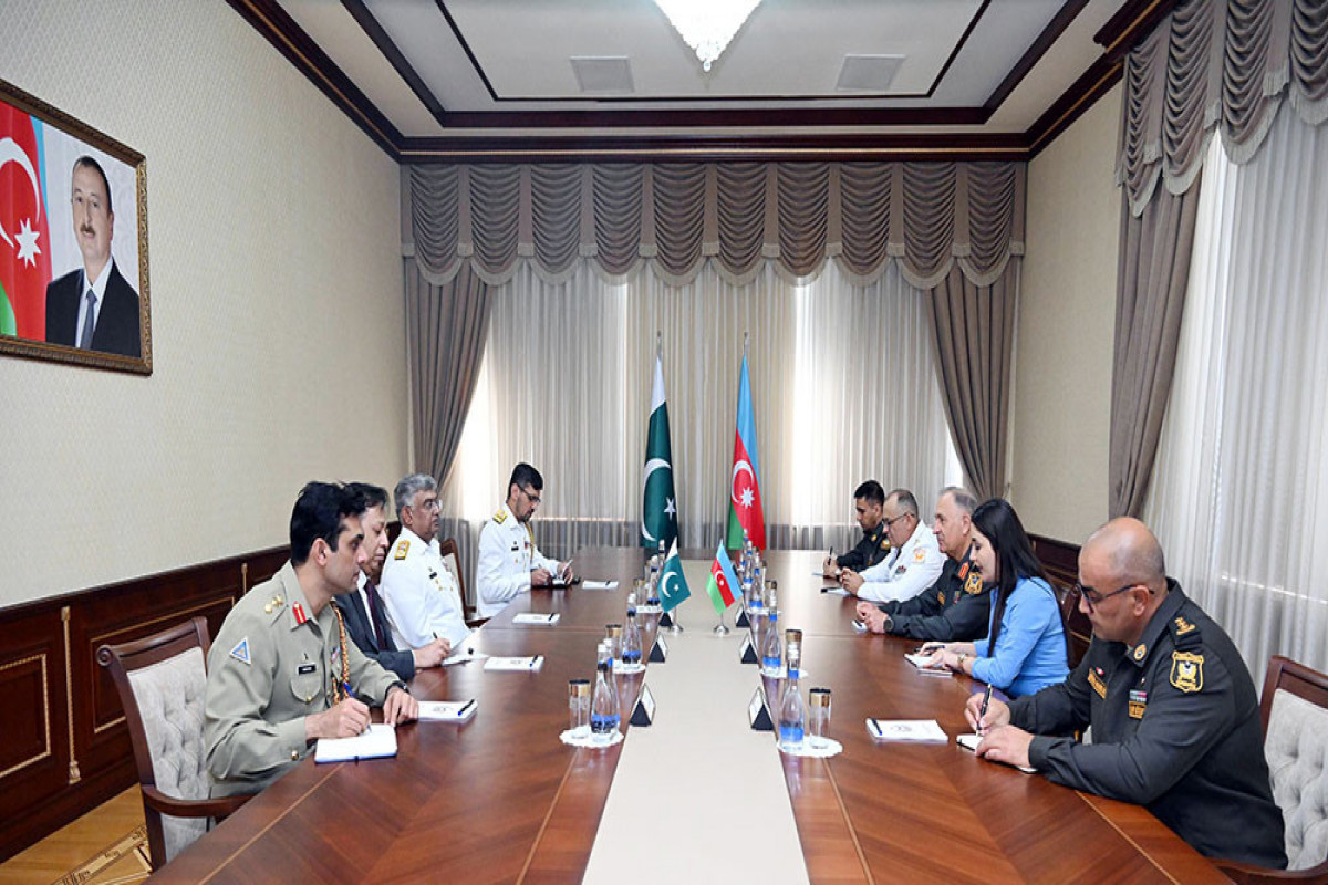Azərbaycanın Baş Qərargah rəisi Pakistan HDQ komandanını qəbul edib