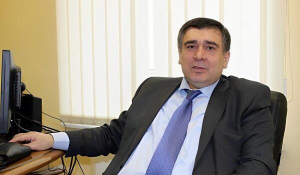 Uralda Azərbaycan diasporunun rəhbəri Şahin Şıxlinski təkadamlıq kameraya salınıb