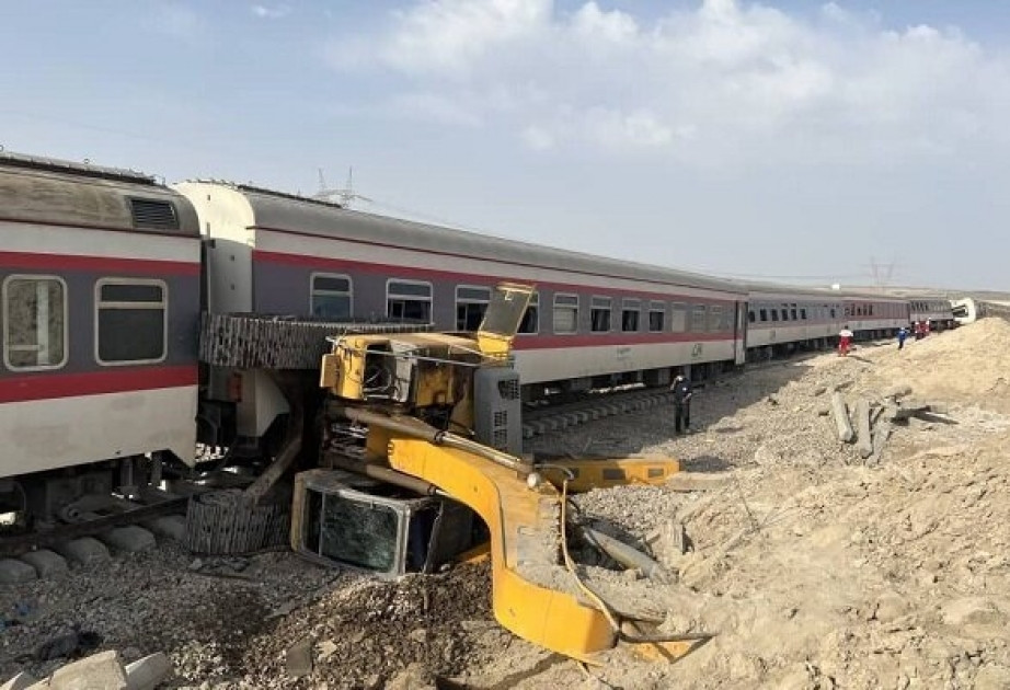 İranda qatar relsdən çıxdı