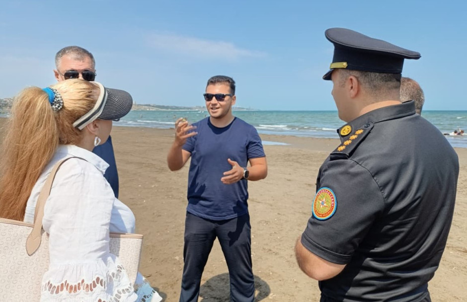 FHN yanında İctimai şuranın üzvləri çimərliklərdə monitorinqlər keçirib