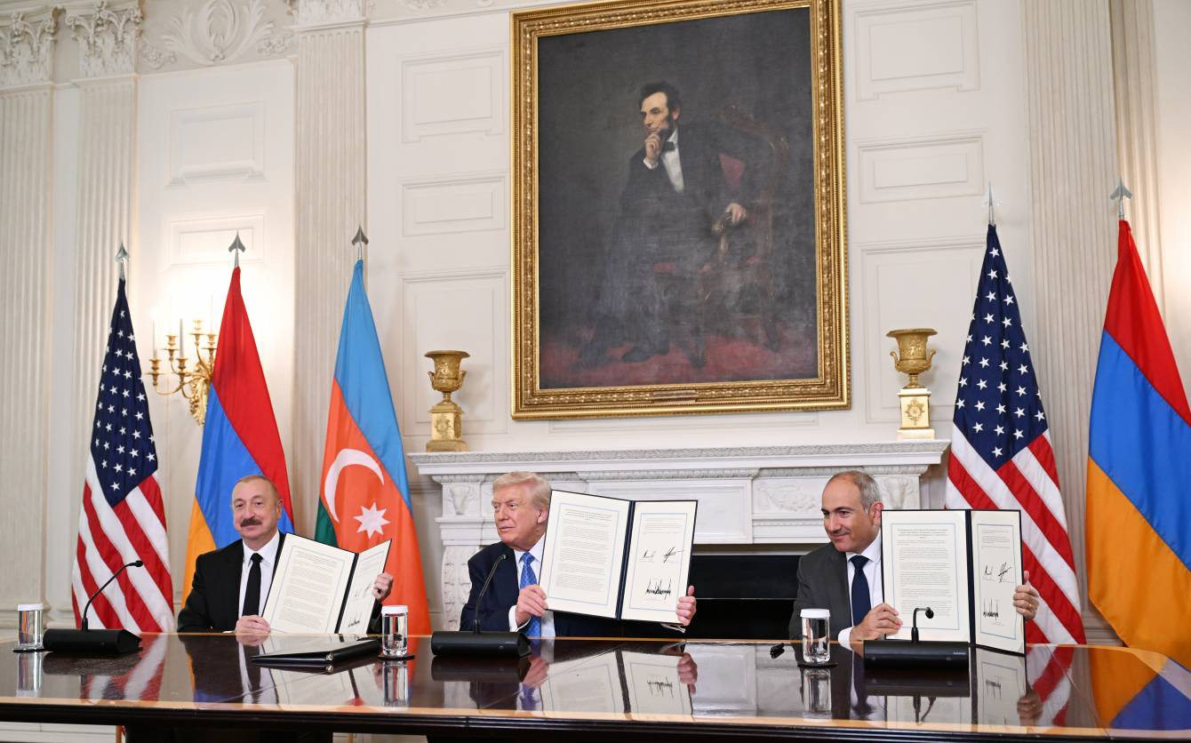 ABŞ səfirliyi Ağ Evdə əldə olunan sülh razılaşmasını alqışlayıb