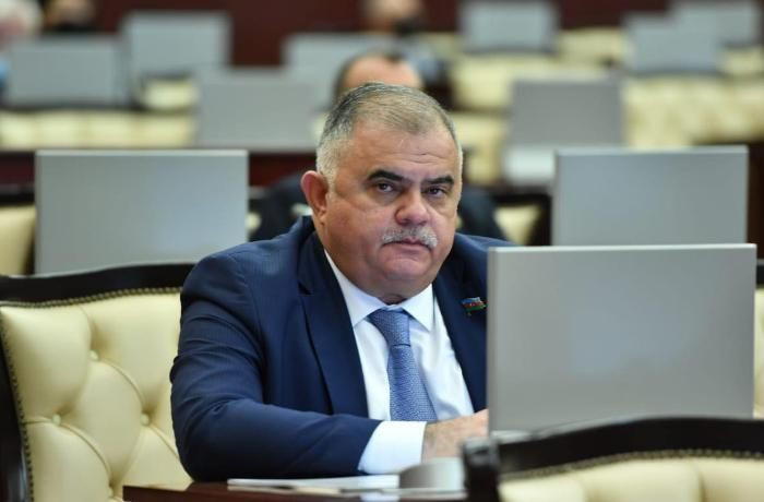 Komitə sədri: