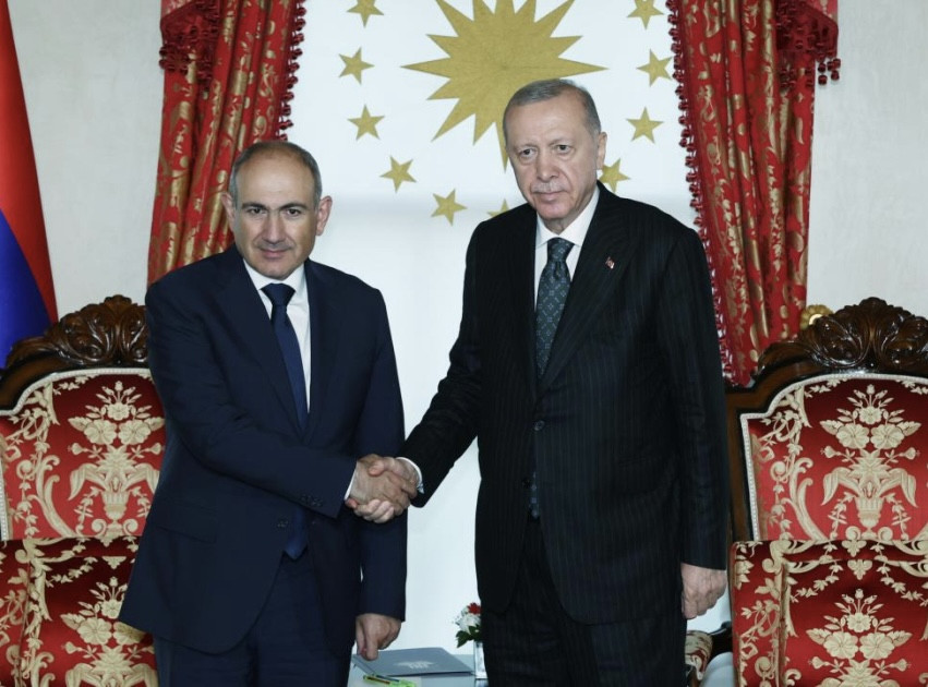 Rəcəb Tayyib Ərdoğan və Nikol Paşinyan Azərbaycan ilə Ermənistan arasında əldə olunan razılaşmanı müzakirə ediblər