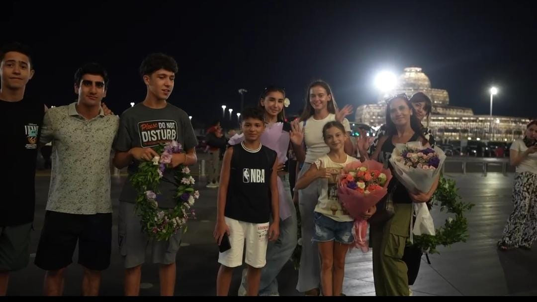 Gimnastlarımız Vətənə qayıdıblar