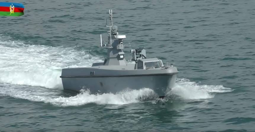Azərbaycan Hərbi Dəniz Qüvvələrinə məxsus  “Salvo” silahlı pilotsuz dəniz qayığı