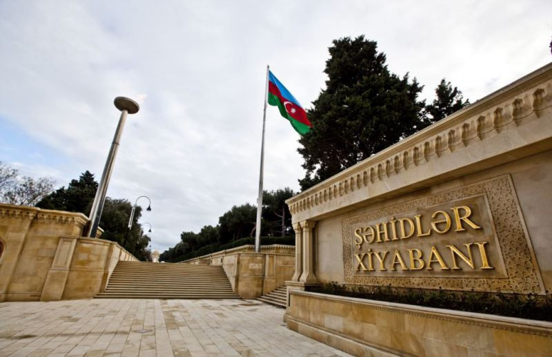 Şəhidlər xiyabanında çəkilişlərə məhdudiyyət və geyim qadağalarının tətbiqi təklif olunur