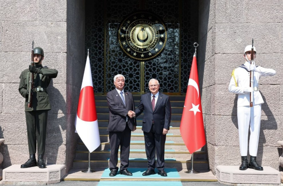Yaponiya müdafiə naziri ilk dəfə Türkiyəyə rəsmi səfər etdi
