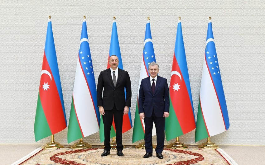 Şavkat Mirziyoyev Prezident İlham Əliyevə məktub ünvanlayıb