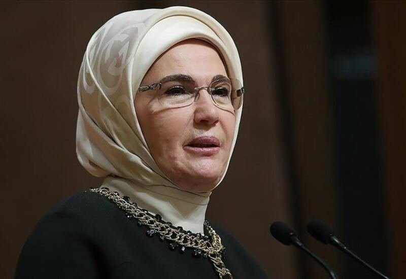 Əminə Ərdoğan Melaniya Trampa məktub yazdı: