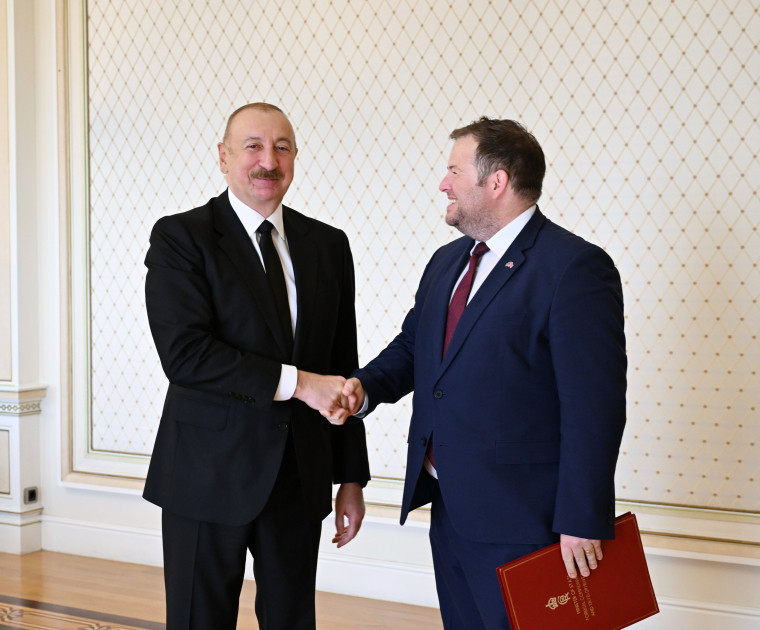Prezident İlham Əliyev Böyük Britaniya və Şimali İrlandiya Birləşmiş Krallığının dövlət nazirini qəbul edib