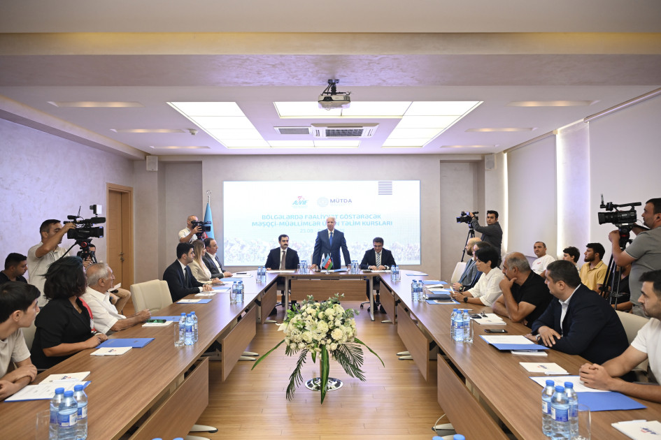 Velosiped idmanının inkişafı məqsədilə təlim kurslarının açılışı olub