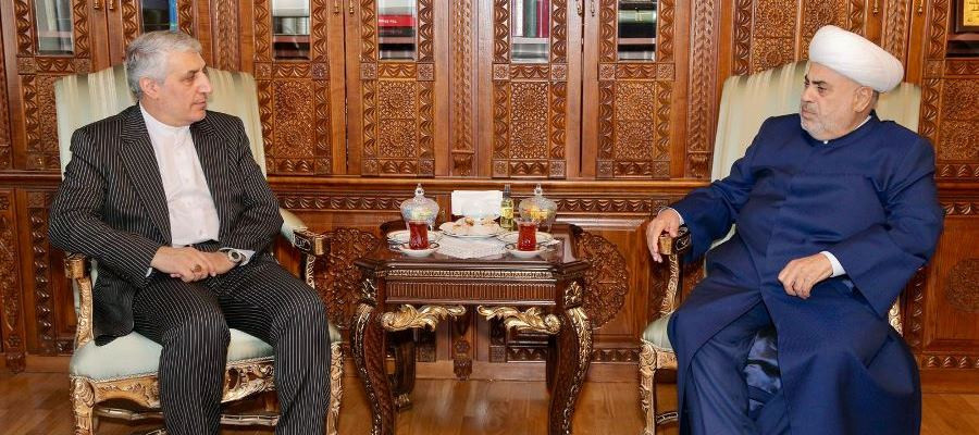 Şeyxülislam Allahşükür Paşazadə İranın 🇦🇿 Azərbaycandakı səfiri Müctəba Dəmirçilunu qəbul edib