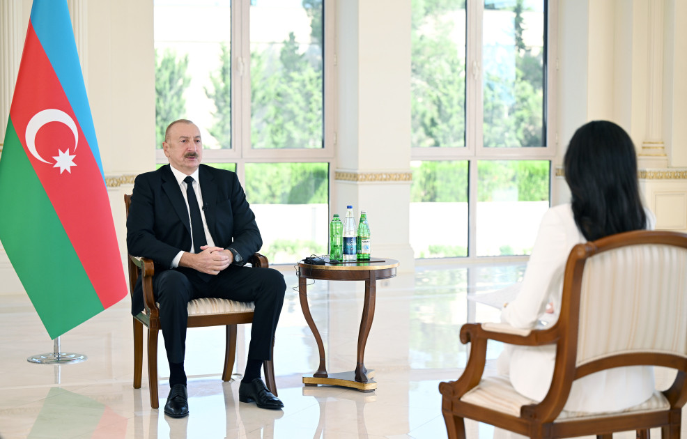 Azərbaycan Prezidenti: Artıq 50 mindən çox insanı azad olunmuş ərazilərdə məskunlaşdırmışıq və bu proses davam edir