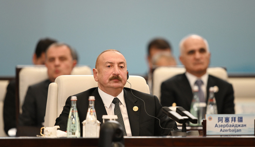 Ayağa qalxaraq alqışlanası strategiya -