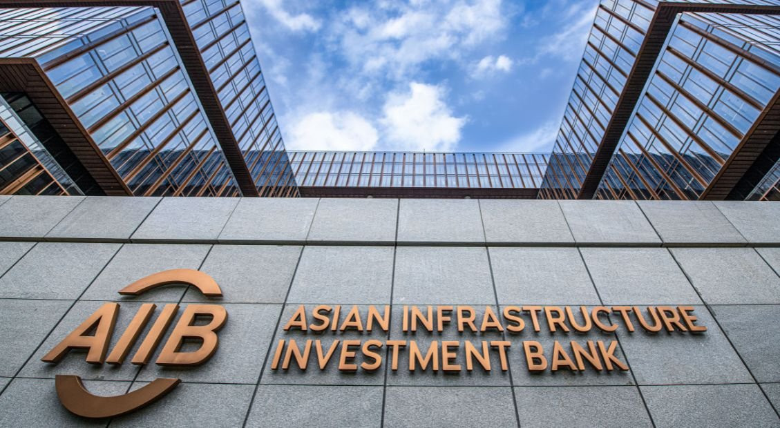 AIIB Azərbaycan üzrə uzunmüddətli investisiya proqramı hazırlayacaq