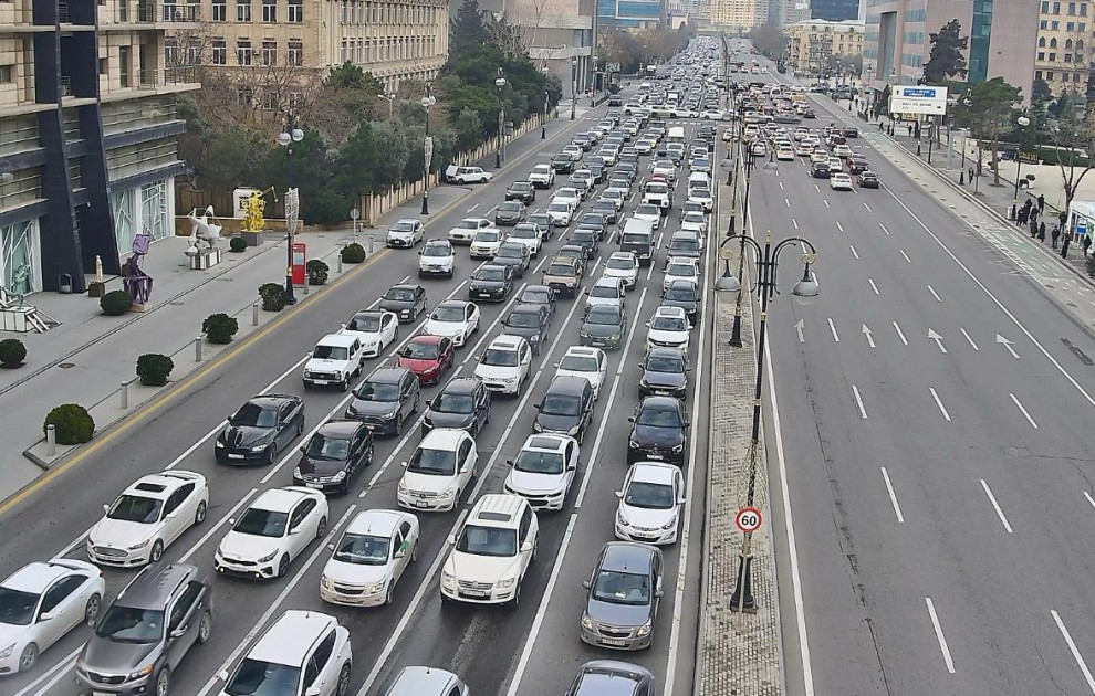 Bakının hansı küçələrində sıxlıq var?