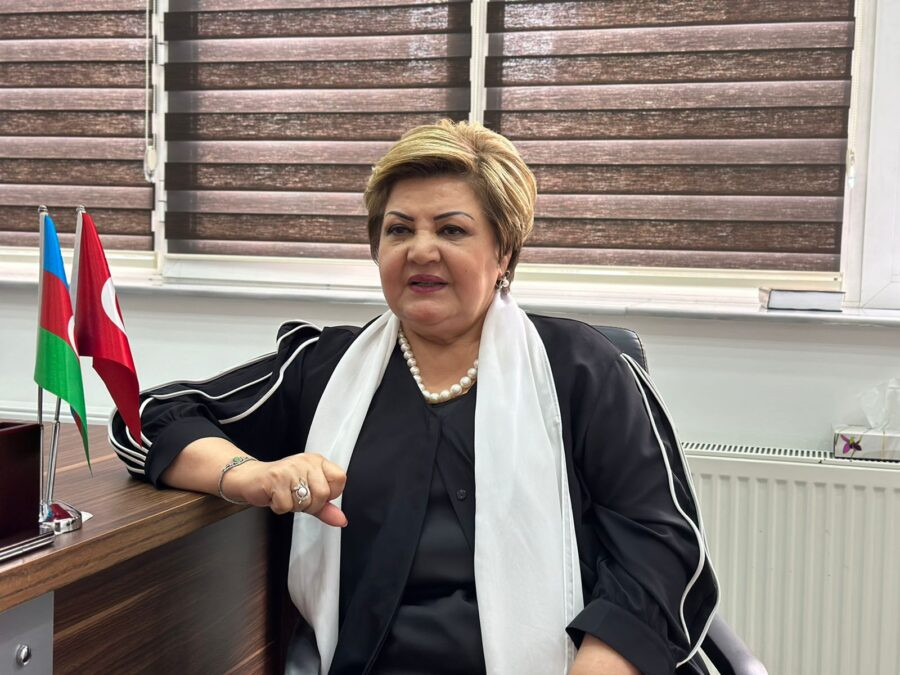 Avropa dövlətlərinin liderləri İlham Əliyevlə şəkil çəkdirmək üçün növbəyə dururlar -
