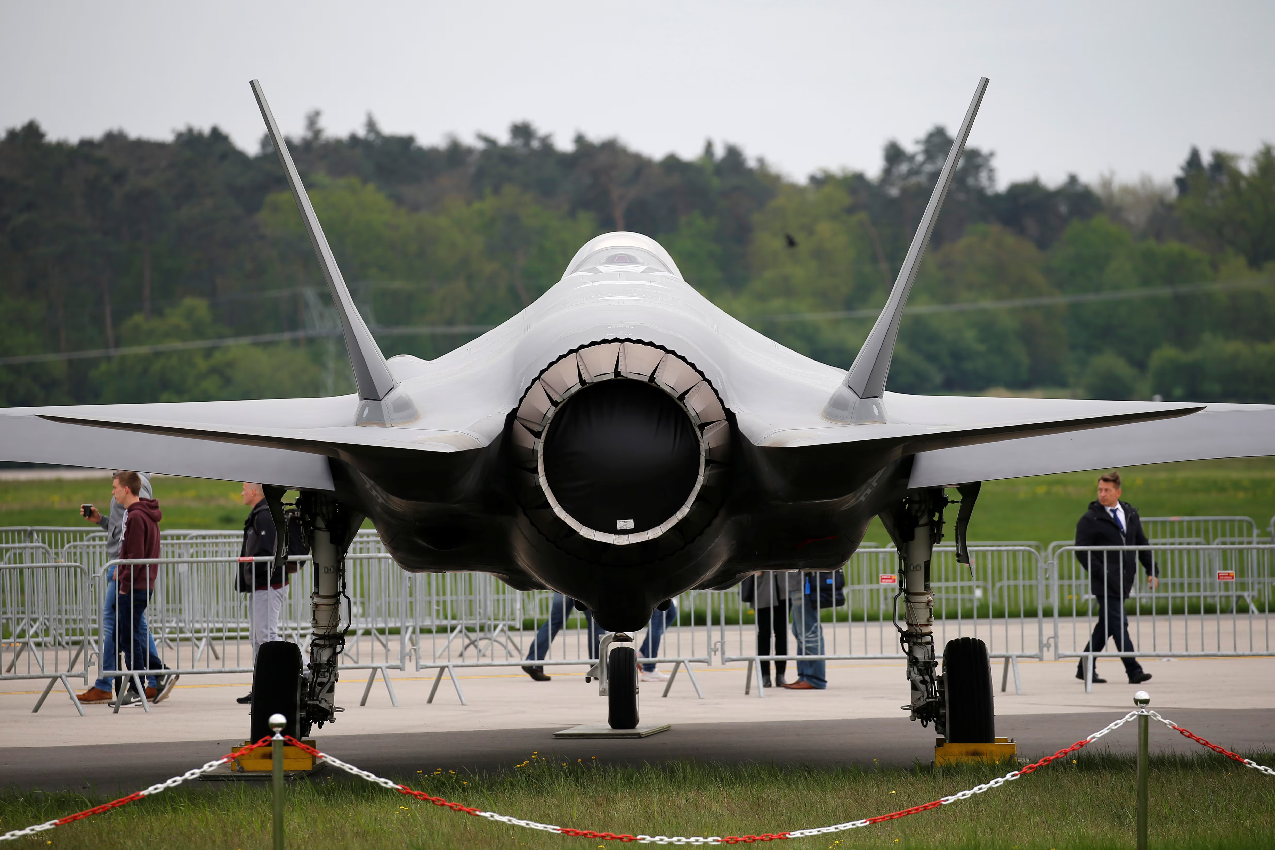 ABŞ Karib hövzəsinə F-35 qırıcılarını yerləşdirir