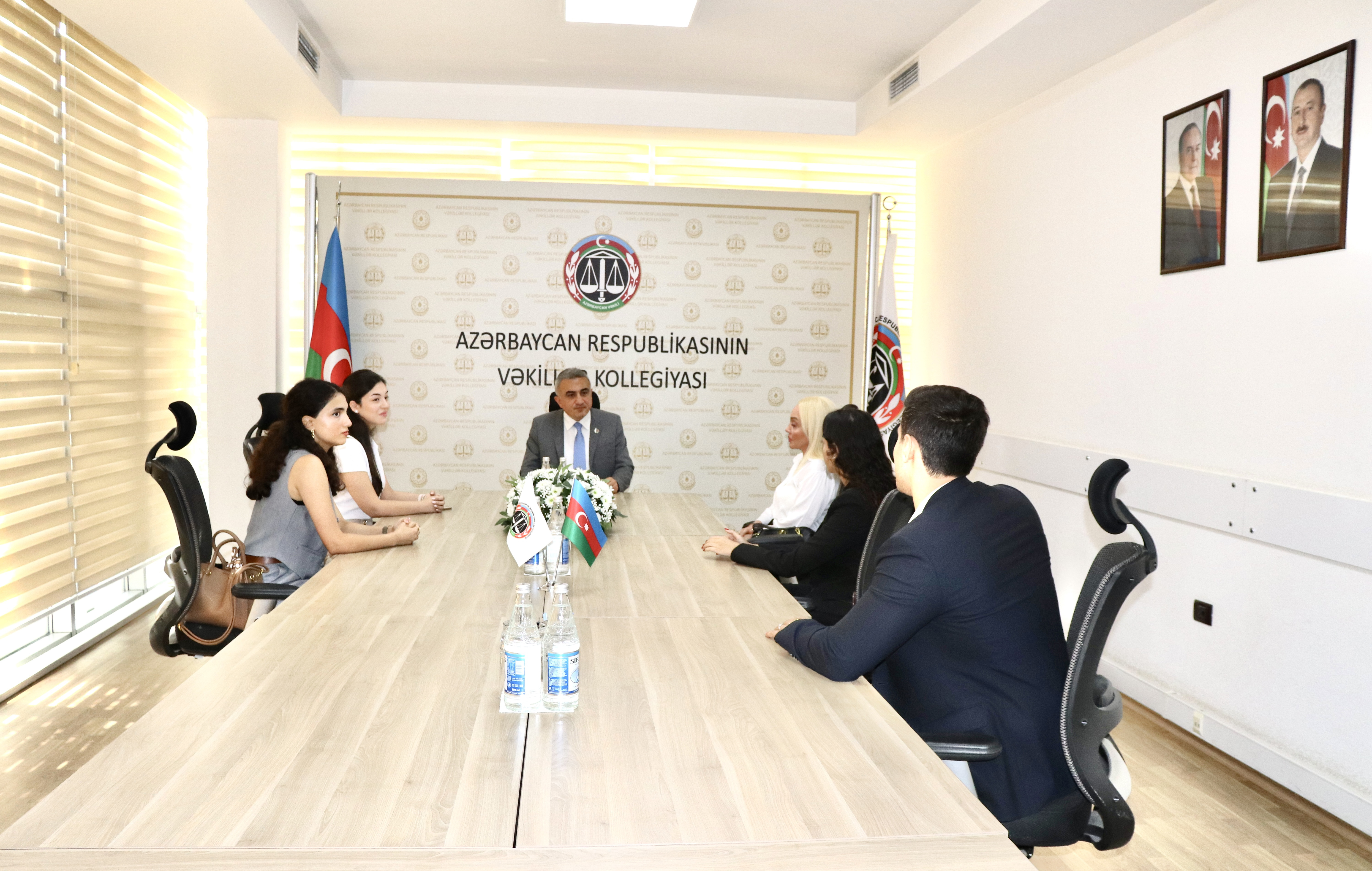 Anar Bağırov vəkil köməkçilərinə müraciət edib