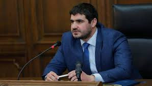 Erməni deputat:
