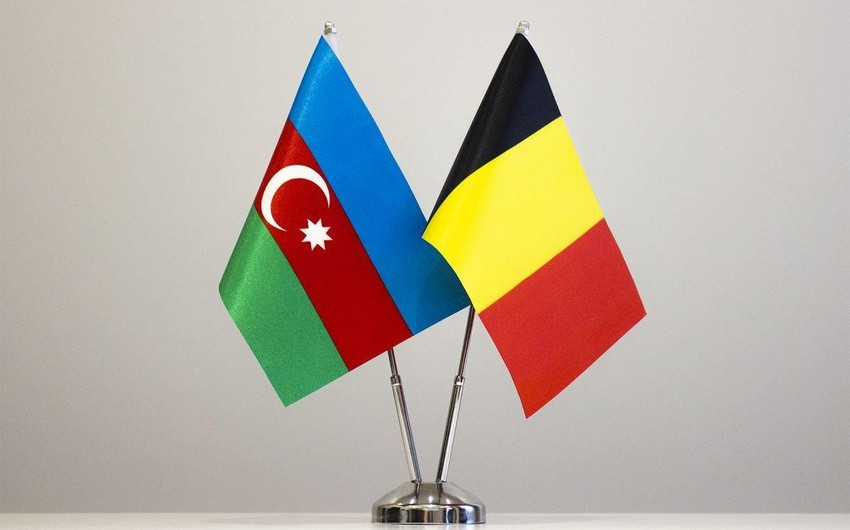 Con Brekeveldt: Orta Dəhlizin əsas çətinliklərindən biri yüklərin Xəzərdən keçididir