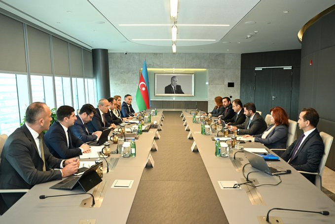 Mikayıl Cabbarov Qara Dəniz Ticarət və İnkişaf Bankının prezidenti ilə görüşüb