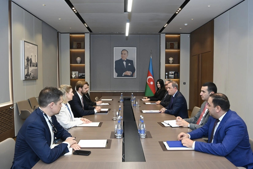 Ceyhun Bayramov ABŞ rəsmisi ilə Azərbaycan-Ermənistan normallaşma prosesini müzakirə edib