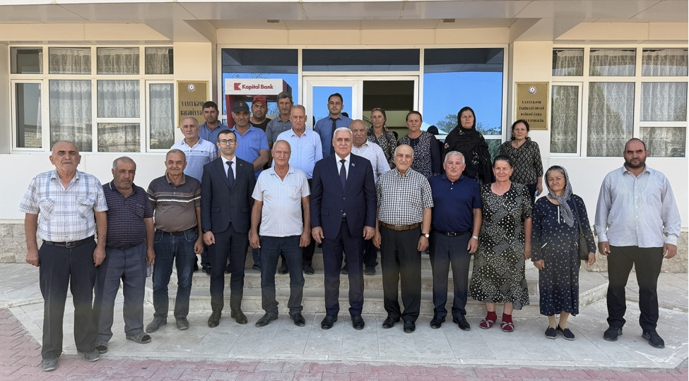 Milli Məclisin deputatı Vüqar Rəhimzadə Culfada seçiciləri ilə növbəti görüşünü keçirib