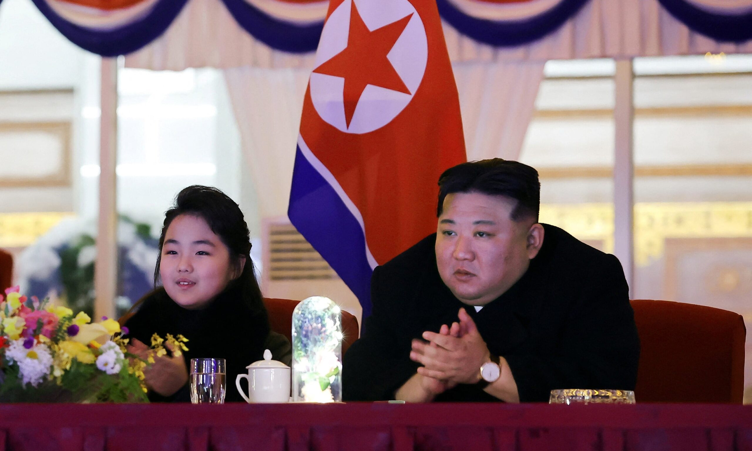 Şimali Koreya lideri Kim Çen In qızını gələcək liderliyə hazırlayır