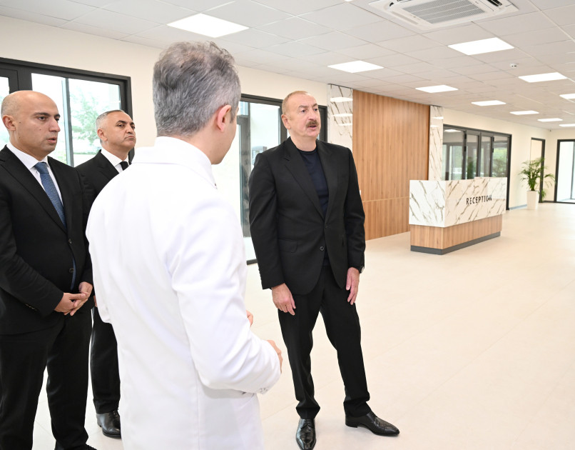 Prezident İlham Əliyev Qarabağ Universitetinin Klinikası binasının, Tibb və sağlamlıq elmləri fakültəsinin tədris korpusunun açılışında iştirak edib