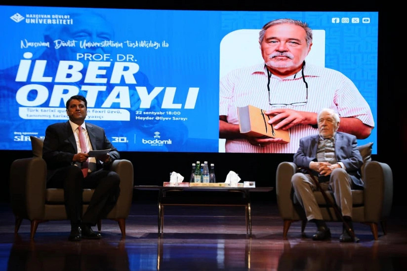 İlbər Ortaylı Naxçıvanda Heydər Əliyev Sarayında yerli ictimaiyyətlə görüşüb
