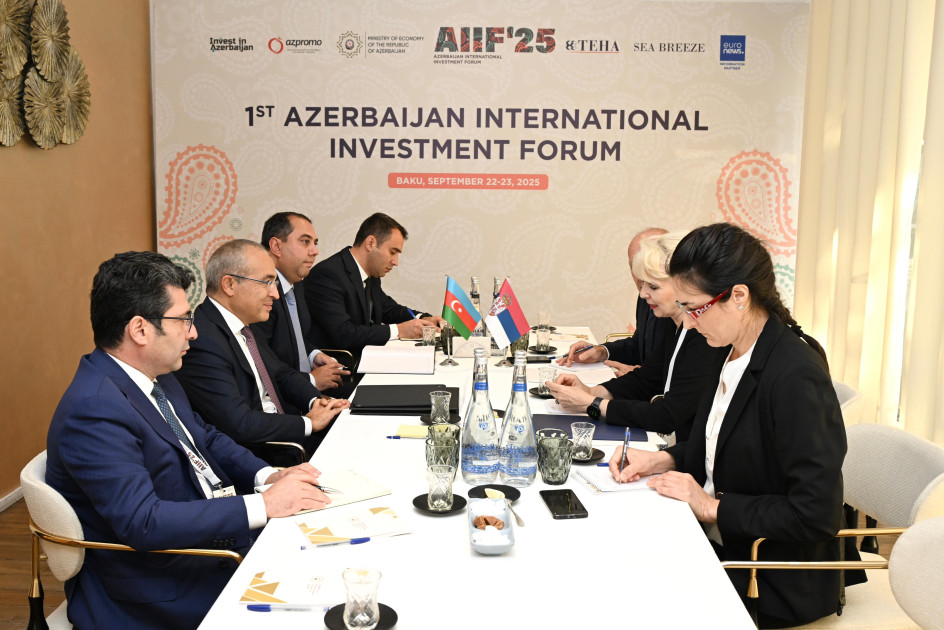 Azərbaycanla Serbiya arasında biznes əlaqələrinin qarşılıqlı təşviqi müzakirə olunub