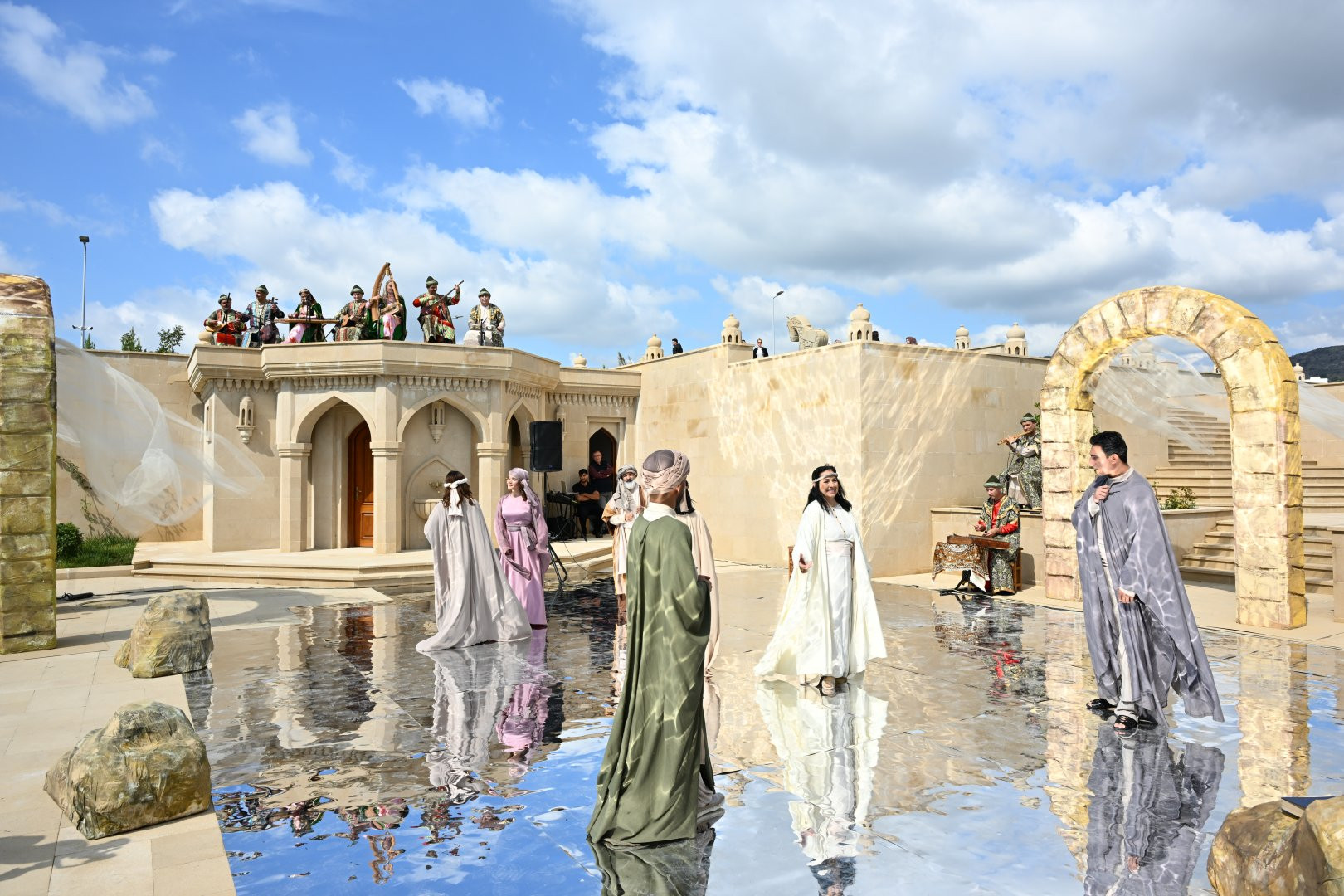 Nəsimi festivalı şairin doğma diyarı Şamaxıda davam edir